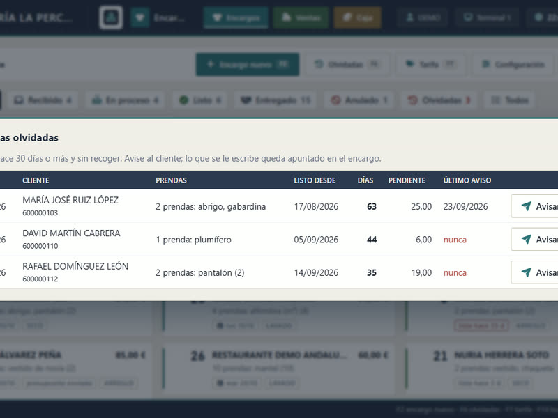 Lista de prendas olvidadas con el botón Avisar
